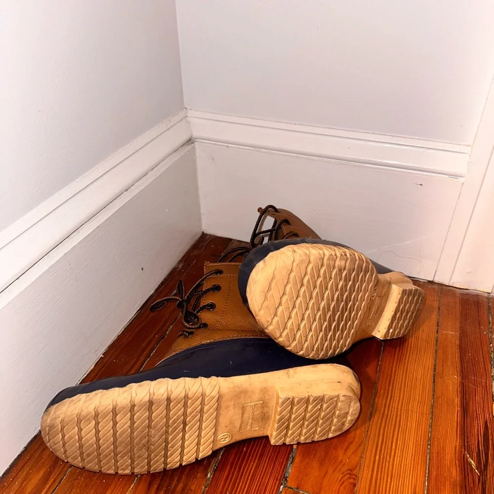 Rugged Outback Duck Boot - Picture 4 of 4